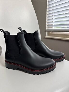 IGOR Black Chelsea Ankle Rain Boots Women’s USA Size 7